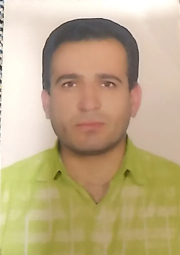تصویر کارمند سرپرست برق