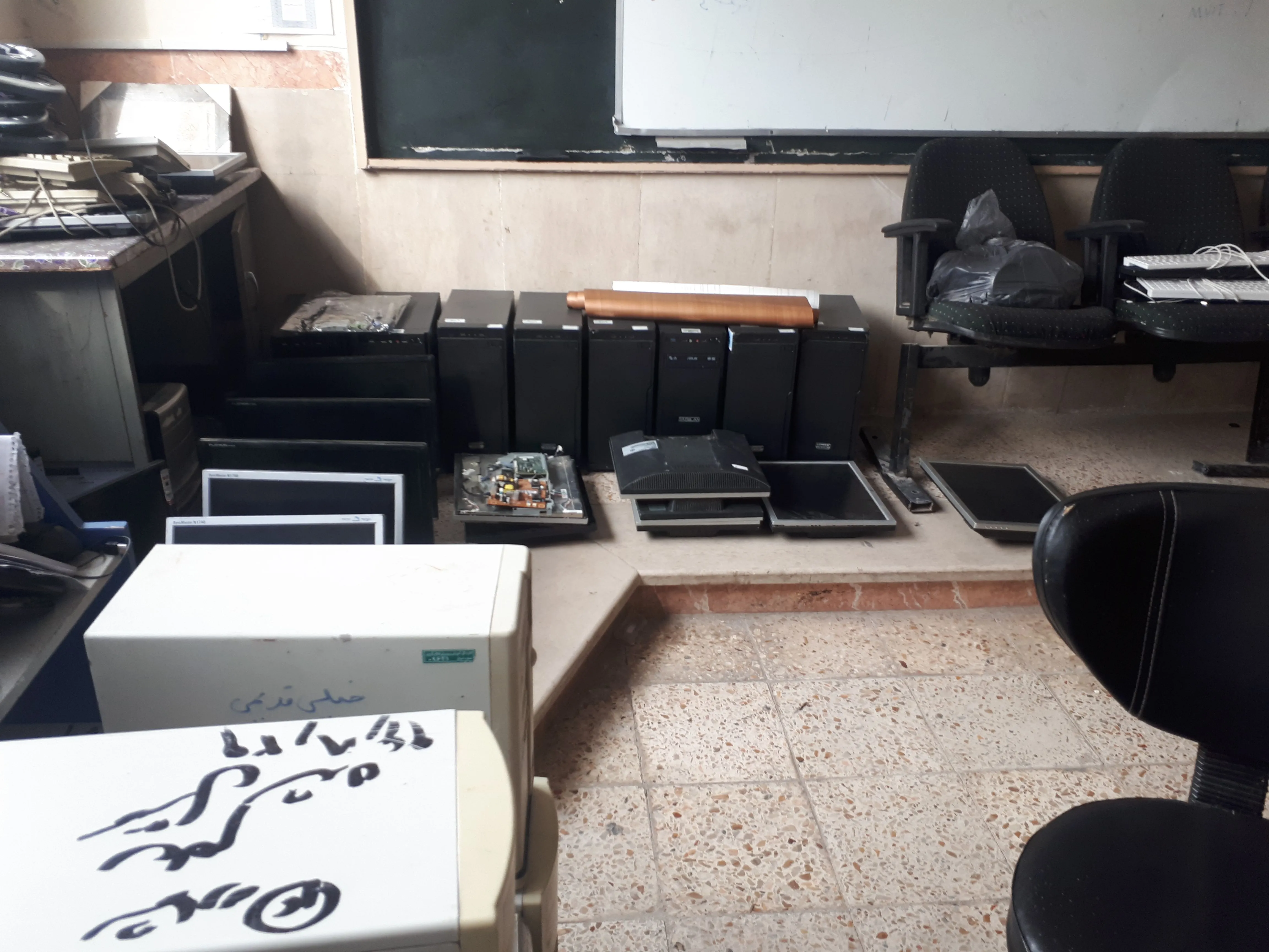 تصویر خبر تعمیر مانیتور